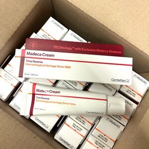 Centellian24
Madeca Cream Time Reverse (Season 7)